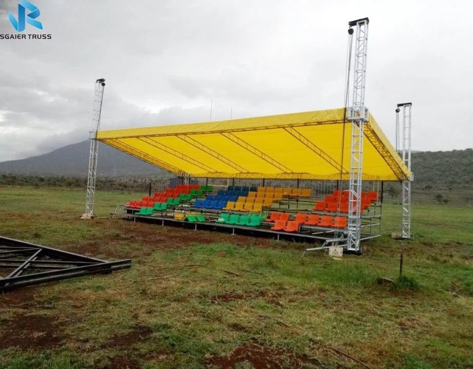 Sgaier Truss Steel Grandstand For Soccer / Basketball Stadium Foldable